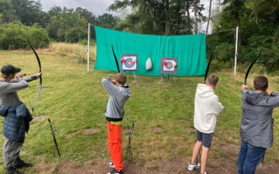 Battle beim Bogenschießen in Mötzow
